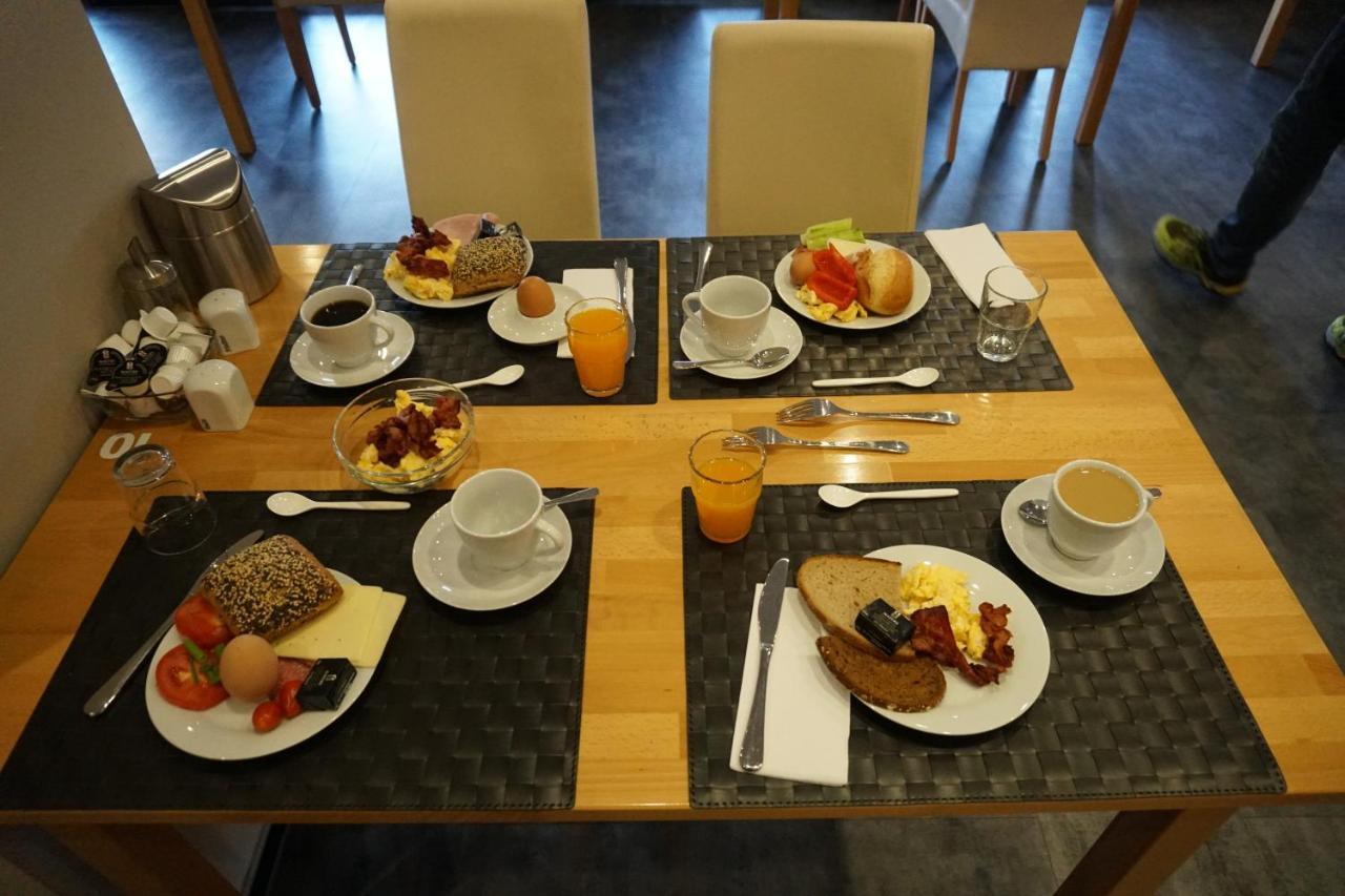 Hotel Come In Menden Luaran gambar